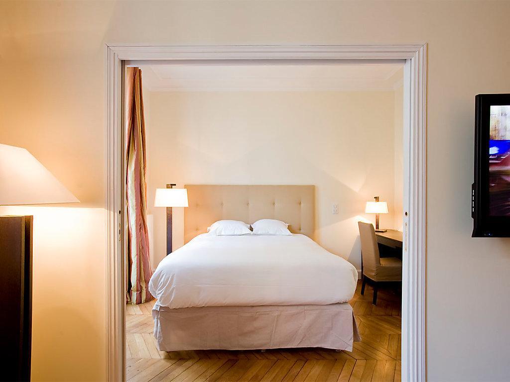 Bridgestreet Champs-Elysees Paris Room photo